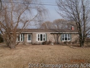 104 E State St, Teutopolis, IL 62467