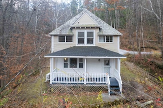 45 Eden Ave, Proctor, VT 05765