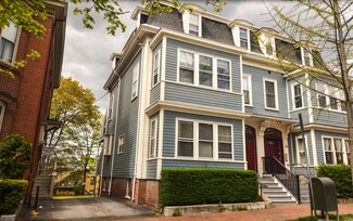 47 Deering St, Portland, ME 04101