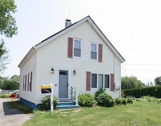 287 Bark St, Swansea, MA 02777