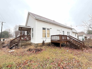 414 W Sycamore St, Carbondale, IL 62901