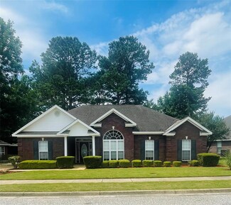 468 River Oaks Dr, Wetumpka, AL 36092