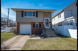 254 Albany Ave, Amityville, NY 11701