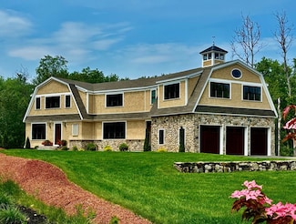 70 McCallar Ln, Concord, MA 01742