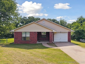 909 N Ross St, Sapulpa, OK 74066
