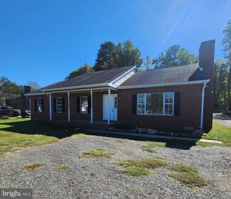 349 Ferry Rd, Fredericksburg, VA 22405