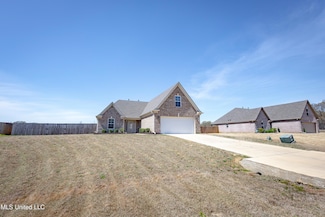 7599 Ridgefield Dr, Horn Lake, MS 38637