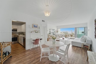 3 Island Ave Unit 12J, Miami Beach, FL 33139