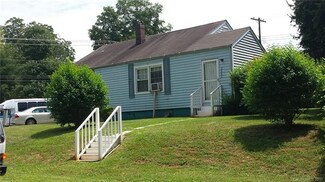 2660 Roslyn Ave, Charlotte, NC 28208