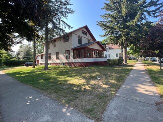 301 N Ferry St, Ludington, MI 49431