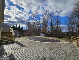 102 Milhollan Dr, Elkton, MD 21921