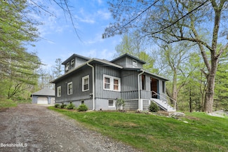 606 W Housatonic St, Pittsfield, MA 01201