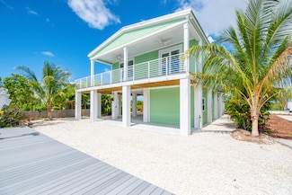 335 Pirates Rd, Summerland Key, FL 33042