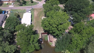 326 Channel Dr, Gun Barrel City, TX 75156