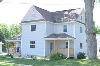 259 Oak St, Columbus, WI 53925