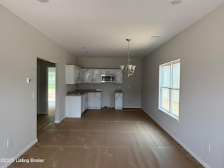 824 Rosemary Ln, La Grange, KY 40031