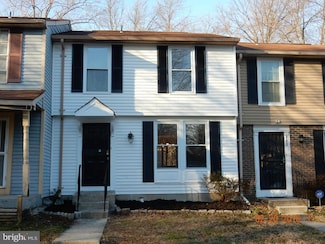 320 Shady Glen Dr, Capitol Heights, MD 20743