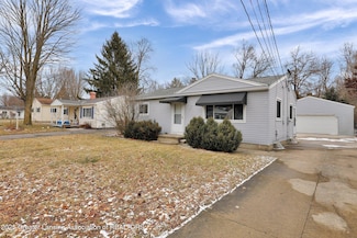 356 N Rogers St, Mason, MI 48854