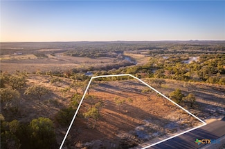 1845 Paradise Pkwy, Canyon Lake, TX 78133