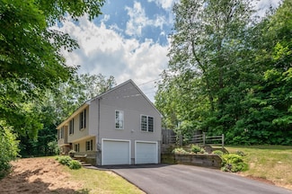 74 Alexander Ave, Newport, NH 03773