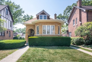 806 S Vine Ave, Park Ridge, IL 60068