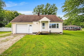 6136 Lake Rd W, Ashtabula, OH 44004