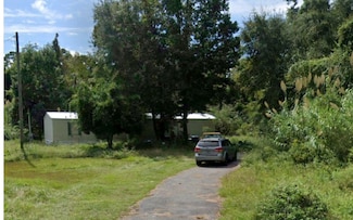 89 Mcmahan Dr, Crawfordville, FL 32327