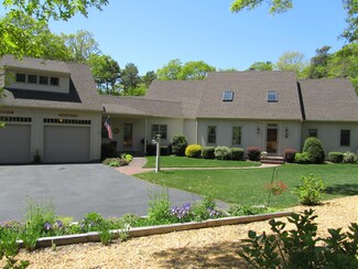10 Eagles Nest Rd, Harwich, MA 02645