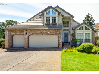 9332 SE Dundee Dr, Happy Valley, OR 97086