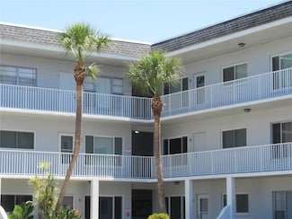 2001 World Parkway Blvd Unit 49, Clearwater, FL 33763