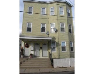 8 Liberty St, Everett, MA 02149