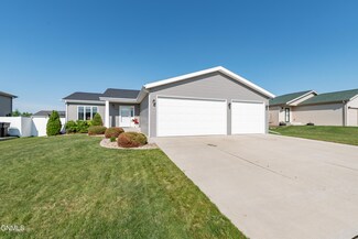 3330 Butterfield Dr, Bismarck, ND 58503