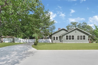 3102 Hamilton St, La Porte, TX 77571