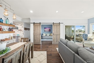 415 Townsquare Ln Unit 306, Huntington Beach, CA 92648