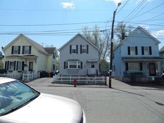 110 London St, Lowell, MA 01852