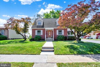 402 E Maple St, Cleona, PA 17042