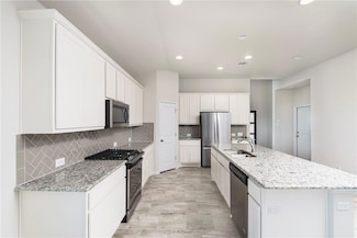 100 W Highfield St, Hutto, TX 78634