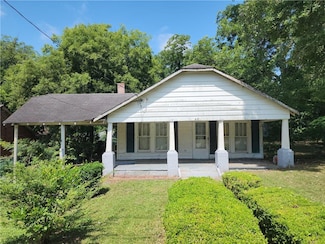220 15th Ave S, Phenix City, AL 36869