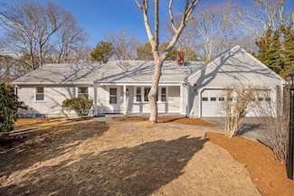 56 Outpost Ln, Centerville, MA 02632