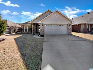 1062 Lexington Dr, Moody, AL 35004