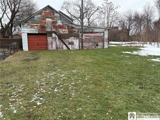 208 S Zebra St, Dunkirk, NY 14048