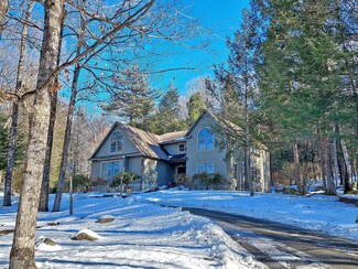 134 Quails Hill Rd, Brattleboro, VT 05301