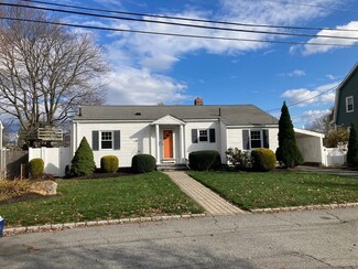 5 Sendick Rd, Woburn, MA 01801
