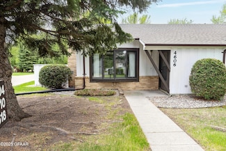 4606 Belmont Rd, Grand Forks, ND 58201