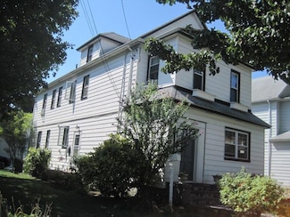 182 Lowell Ave, Floral Park, NY 11001