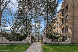 718 Noyes St Unit A2, Evanston, IL 60201