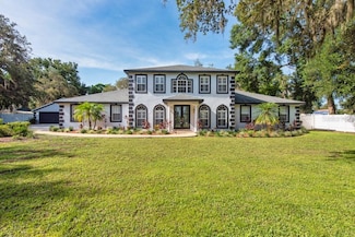 5305 Lenoir Ct, Plant City, FL 33566