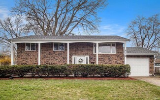 910 South St, Mishawaka, IN 46544