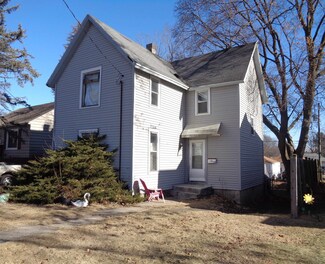 308 Hollister Ave, Rockford, IL 61108