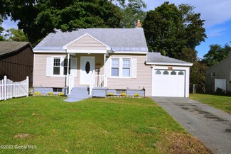 1712 Bernice St, Schenectady, NY 12303